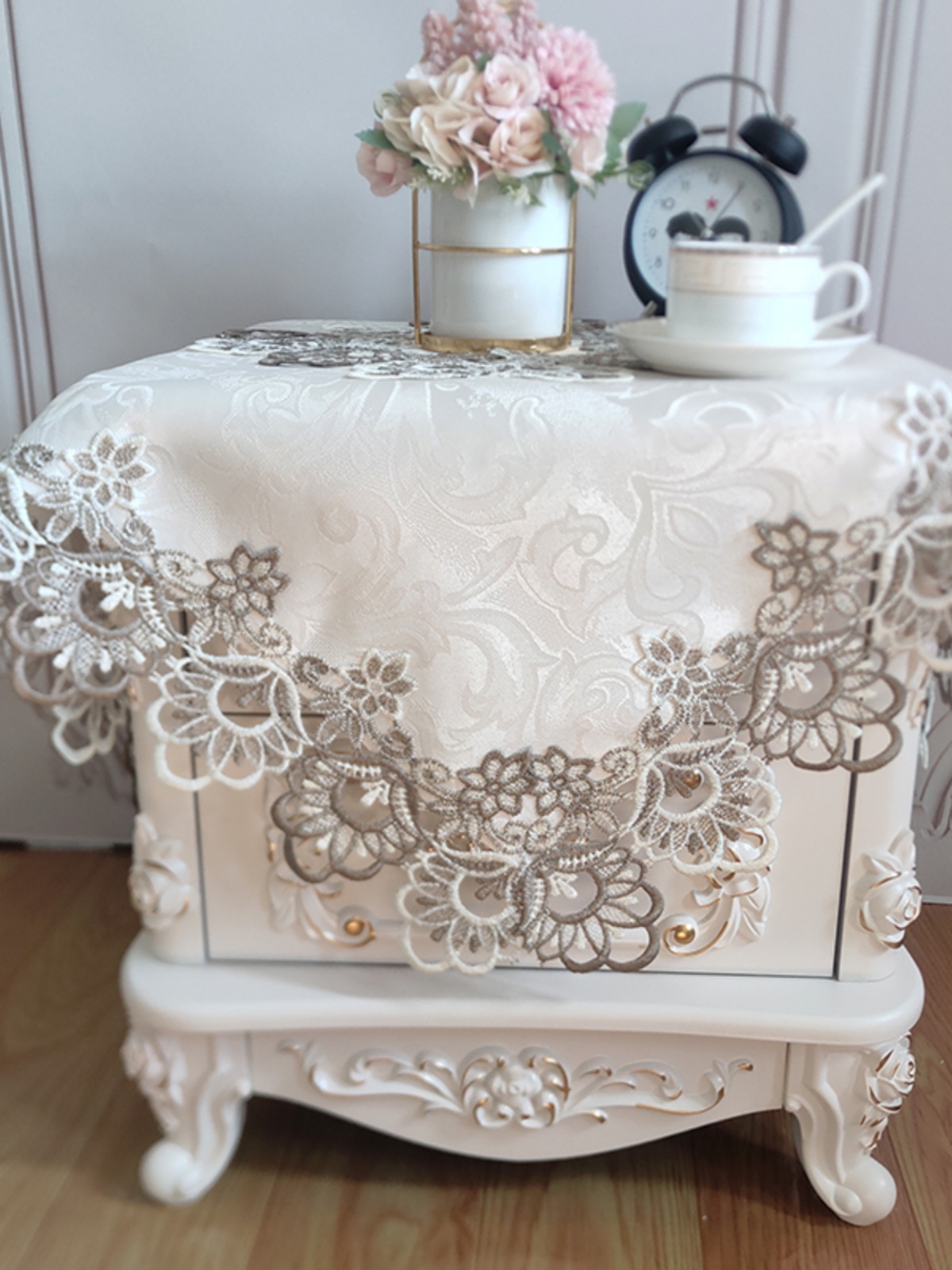 European Sle Bede Table Cover  - Embroidery Simple avis et prix