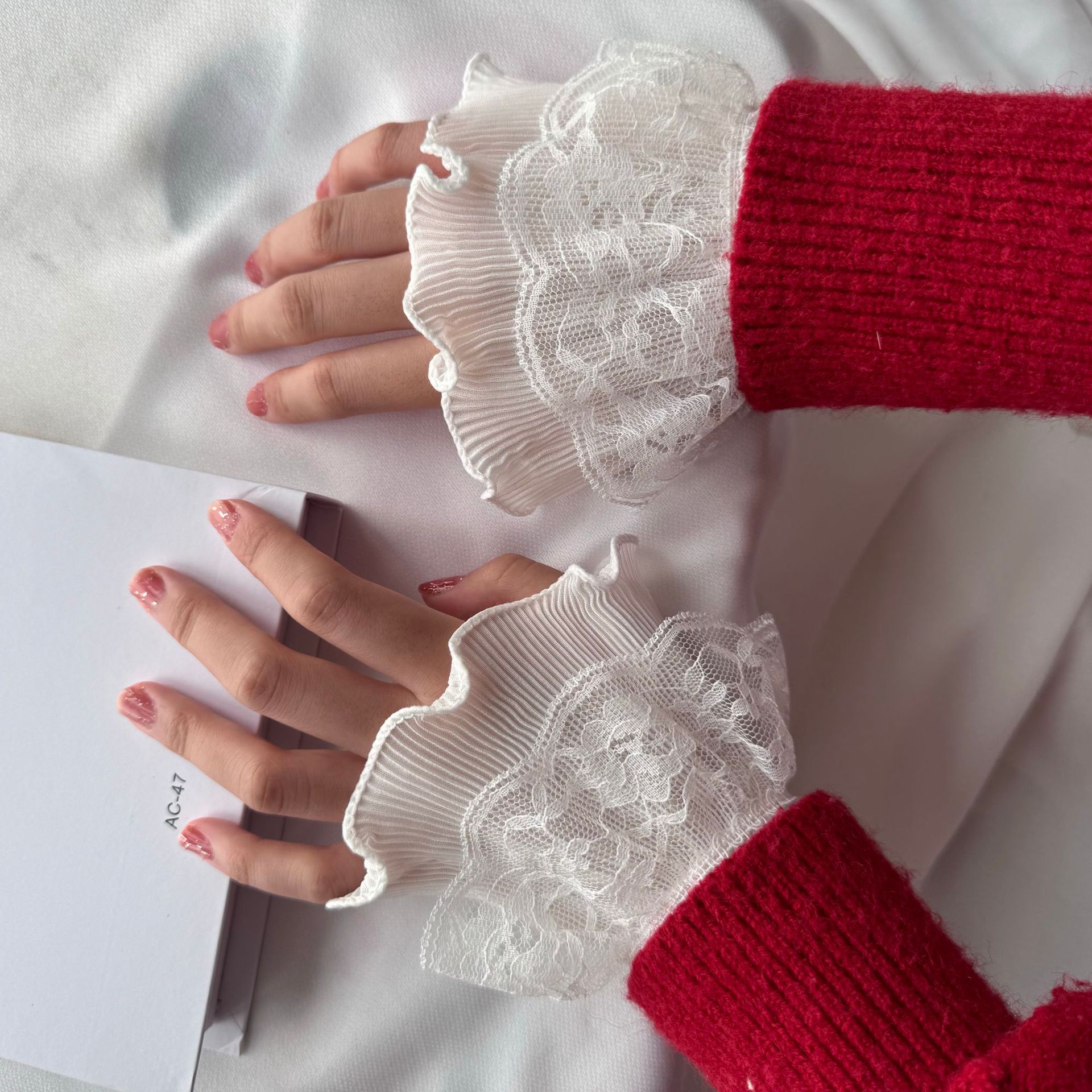 Lace Embroidery False Cuffs De - Embroidery Uniform avis et prix