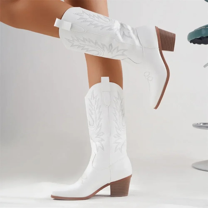 Retro Women's Boots Classic Po - Embroidery Design Free avis et prix