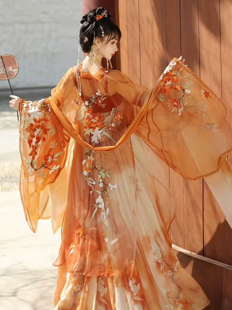 Chinese Hanfu Dress Women Hall - Embroidery Yellow Dress avis et prix