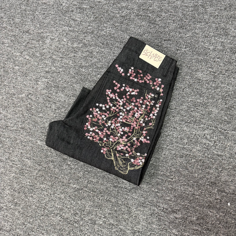 Streetwear Trend Derschutze De - Embroidery On Jeans avis et prix