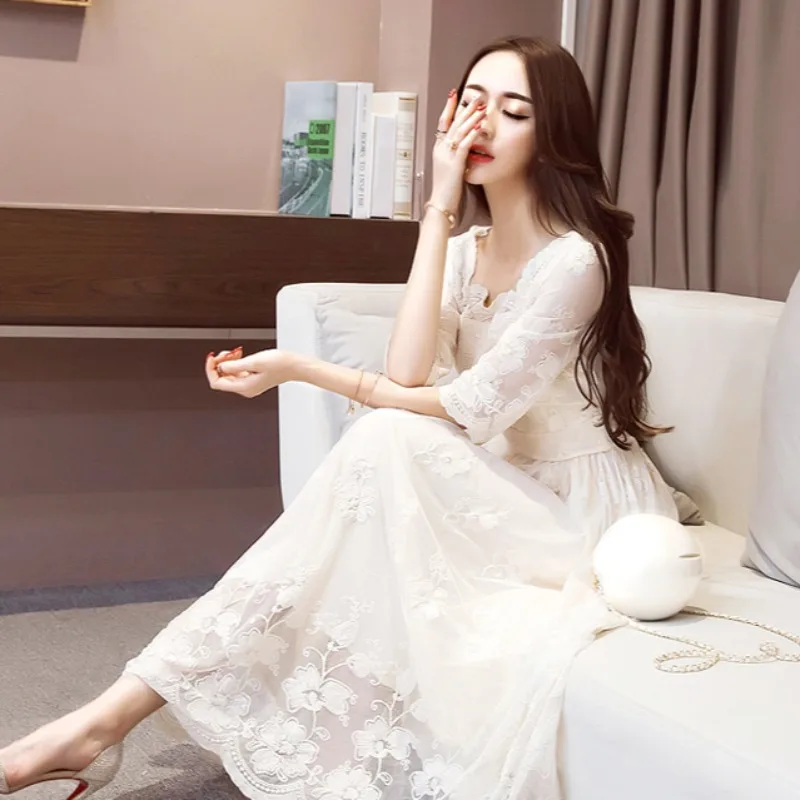 Elegant Women's Long Sleeve Dr - Embroidery Online Designs avis et prix